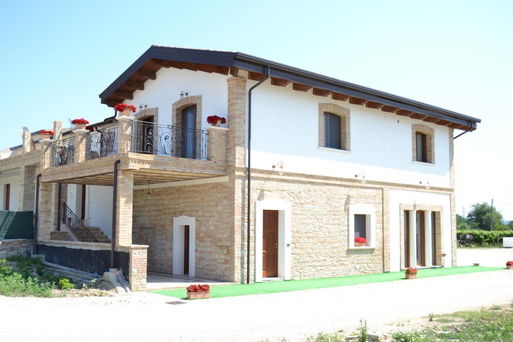 Mozzagrogna Agriturismo De Luca מראה חיצוני תמונה
