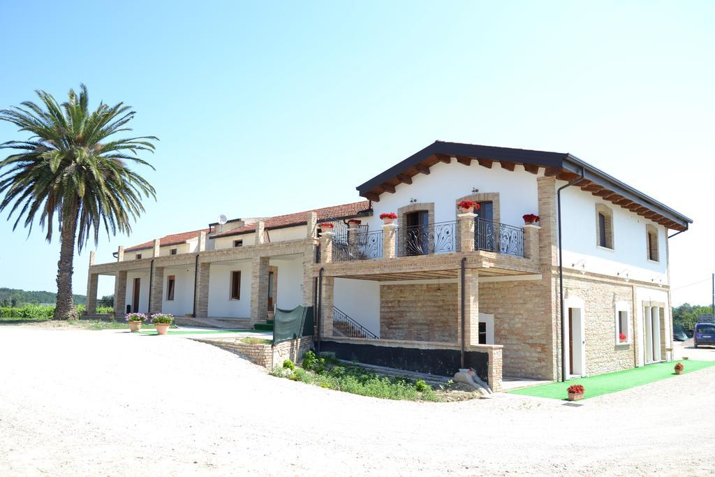 Mozzagrogna Agriturismo De Luca מראה חיצוני תמונה
