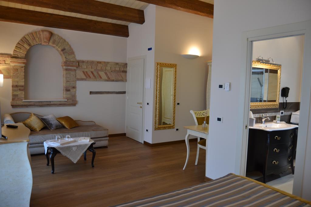 Mozzagrogna Agriturismo De Luca מראה חיצוני תמונה